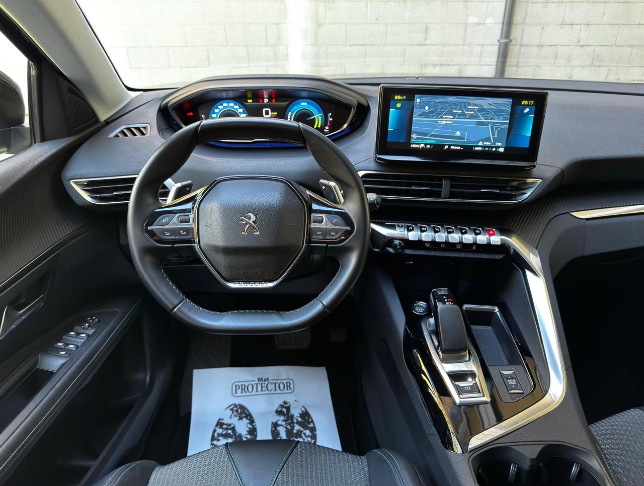 Peugeot 3008 Hybrid 225 e-EAT8 Allure