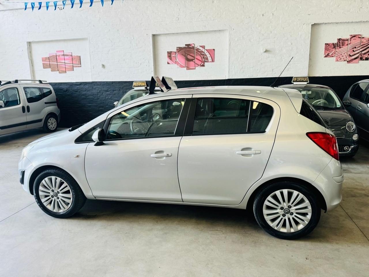 Opel Corsa 1.2 benzina/GPL 85CV 5 porte GPL-TECH Edition
