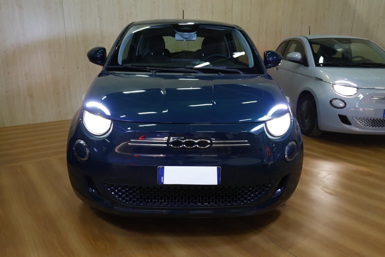 Fiat 500 500e Berlina 42 kWh Icon