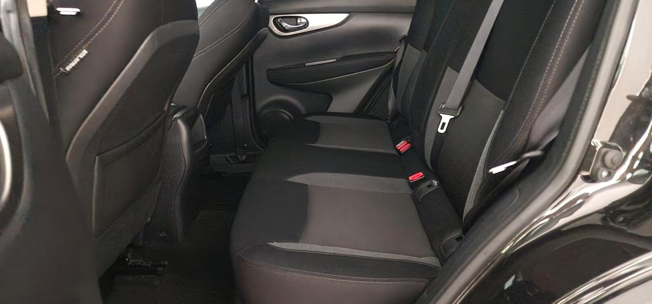 Nissan Qashqai 1.5 dCi N-Connecta