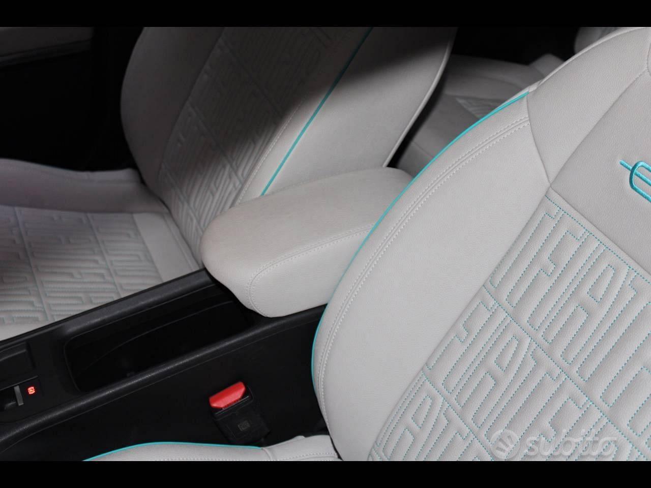 FIAT 600 (2023-->) - 600 Hybrid 110 CV DCT MHEV La