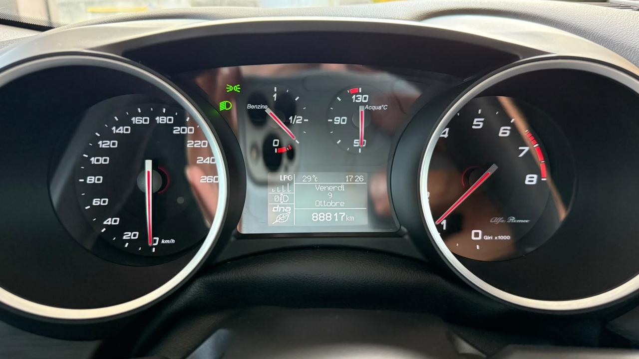 Alfa Romeo Giulietta 1.4 Turbo 120 CV GPL Super