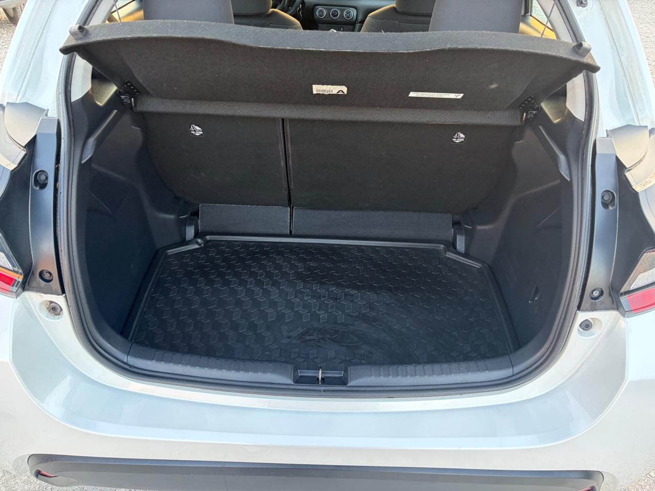 Toyota Yaris 1.0 gpl 2021 5 porte Trend