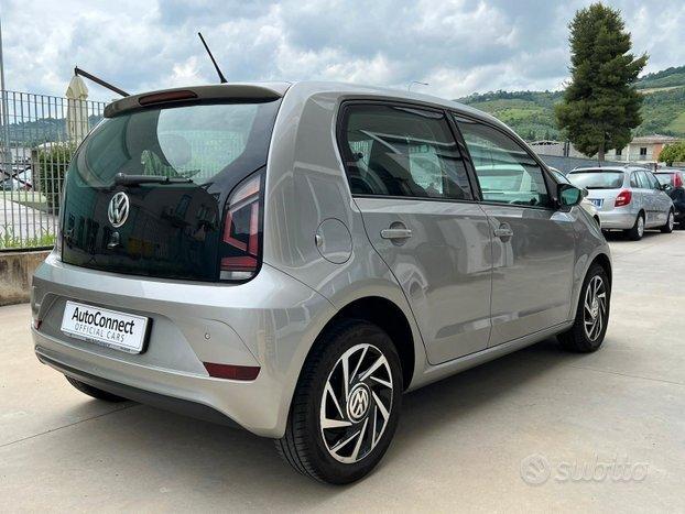 Volkswagen Up Move 1.0 60 CV 5porte adatta neopat