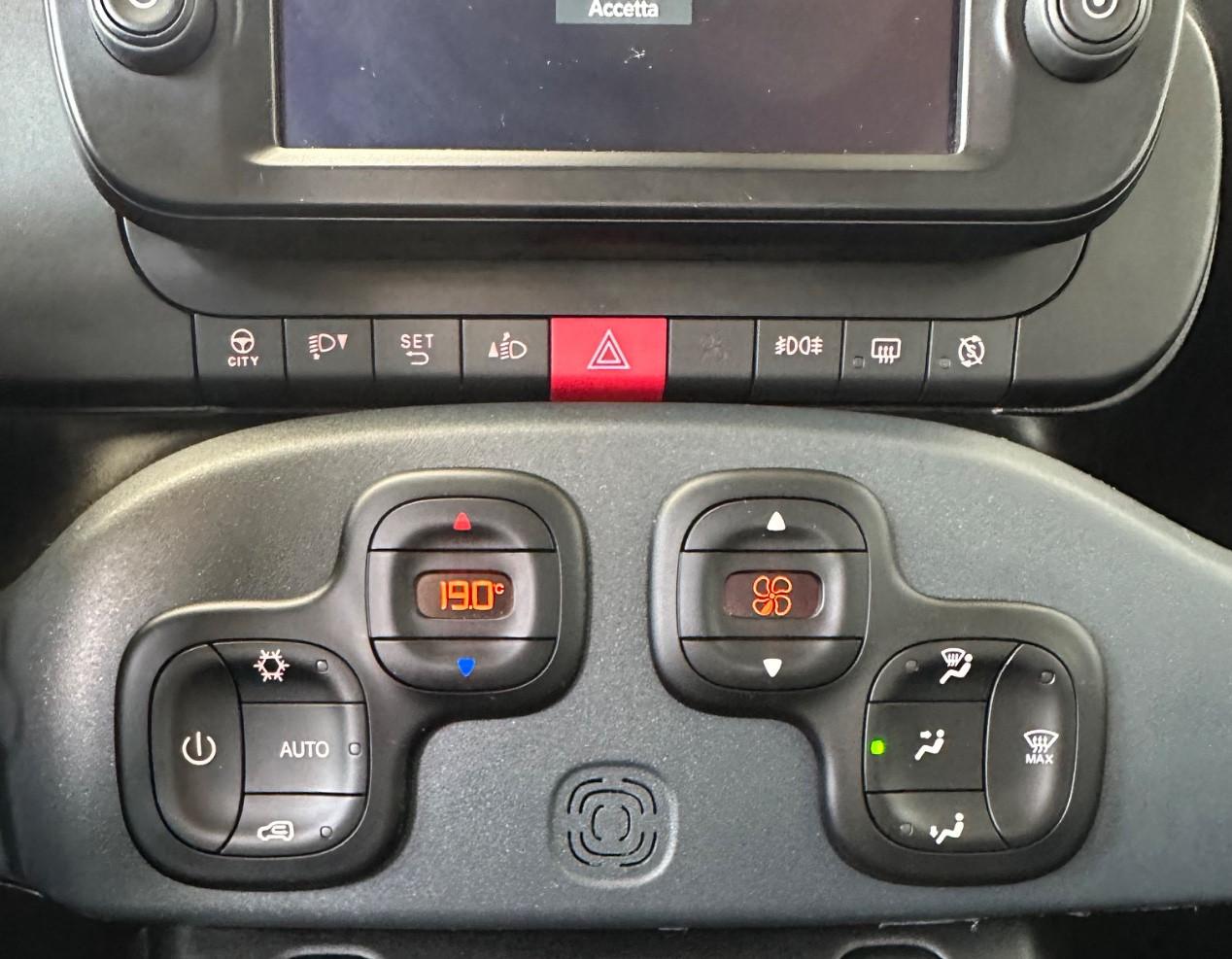 Fiat Panda Cross Panda 1.0 firefly hybrid Cross s&s 70cv 5p.ti