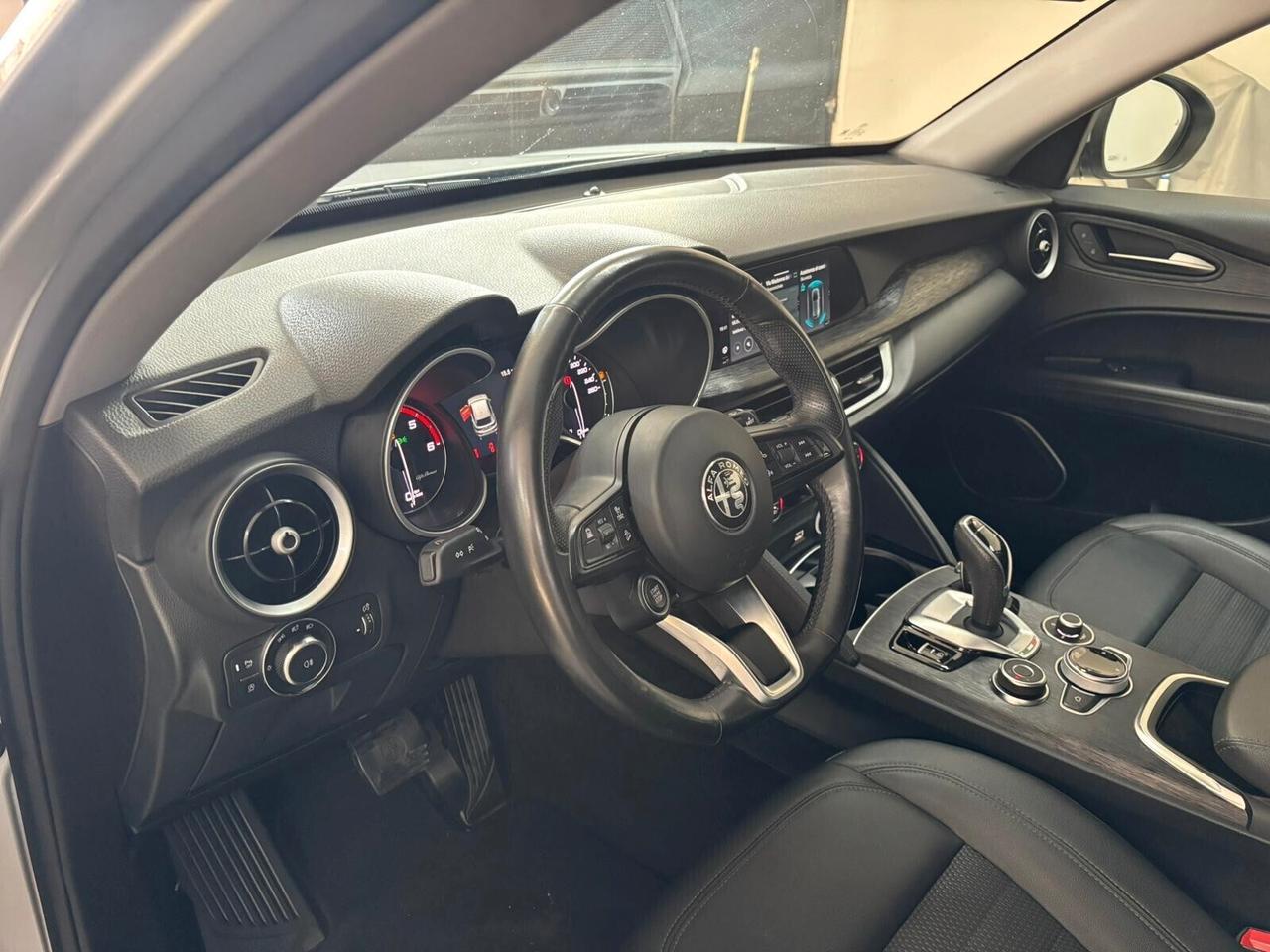 Alfa Romeo Stelvio 2.2 Turbodiesel 190 CV AT8 RWD Executive