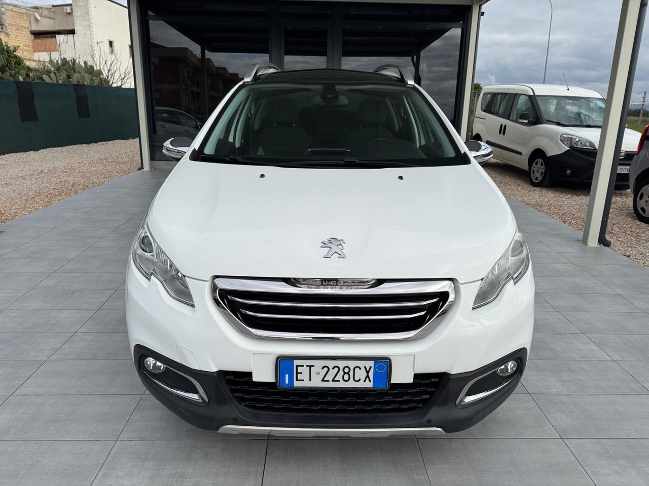 Peugeot 2008 1.6 e-HDi 92 CV Allure Tetto pan