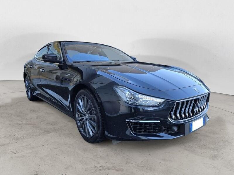 Maserati Ghibli 330 CV MHEV GT