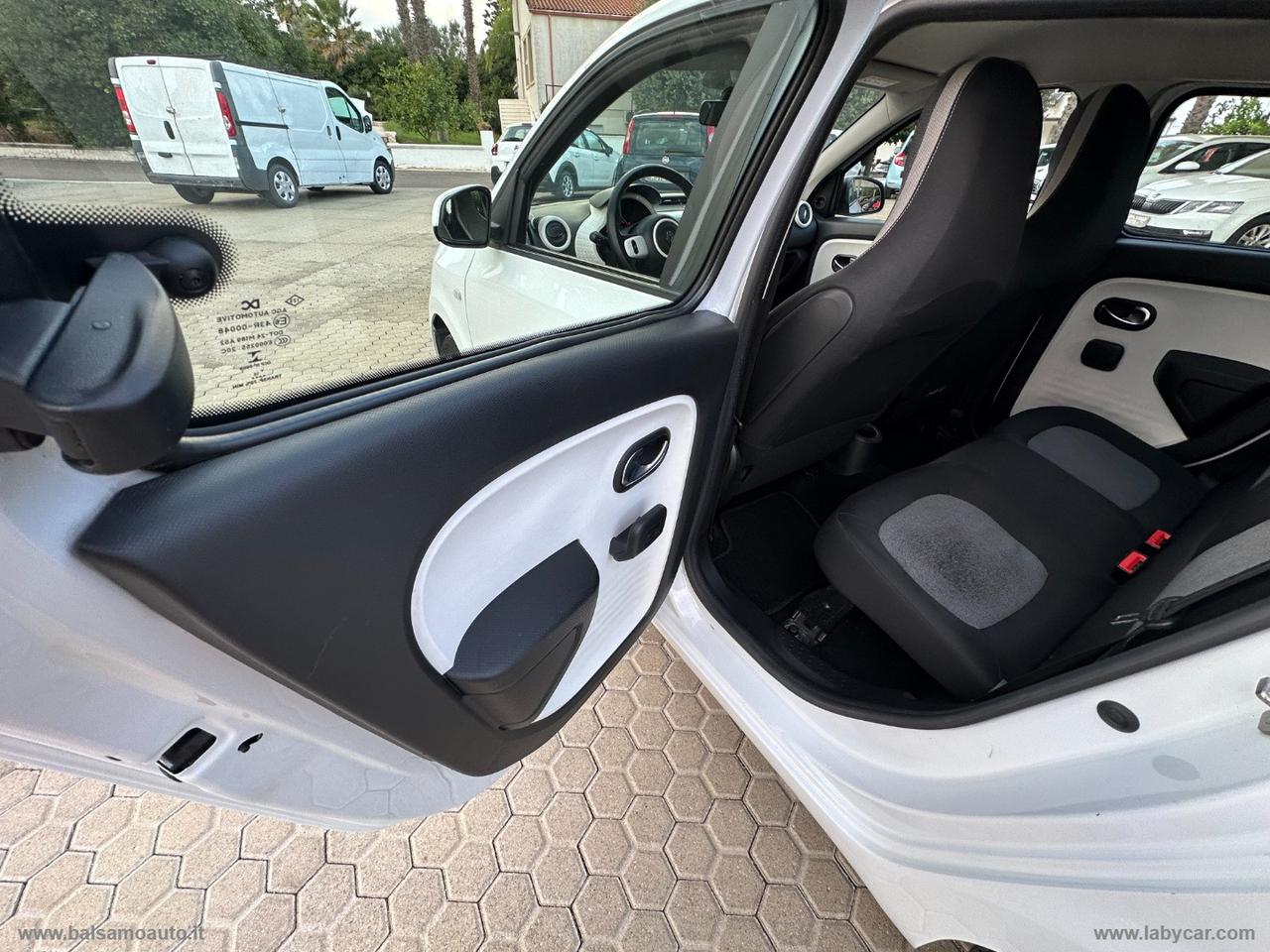 RENAULT Twingo SCe Life IVA INCLUSA