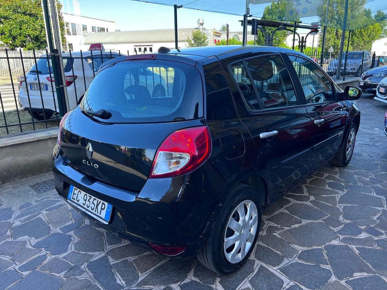 Renault Clio 1.2 16V 5 porte Luxe