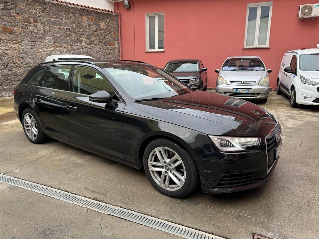 Audi A4 Avant 2.0 TDI 150 CV Business