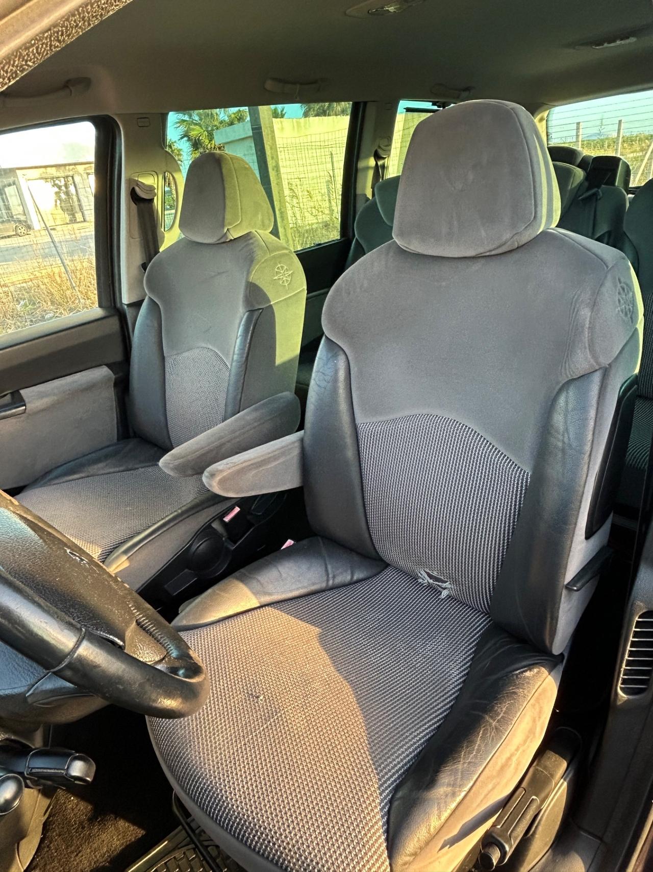 Peugeot 807 2.0 HDi 163CV SV