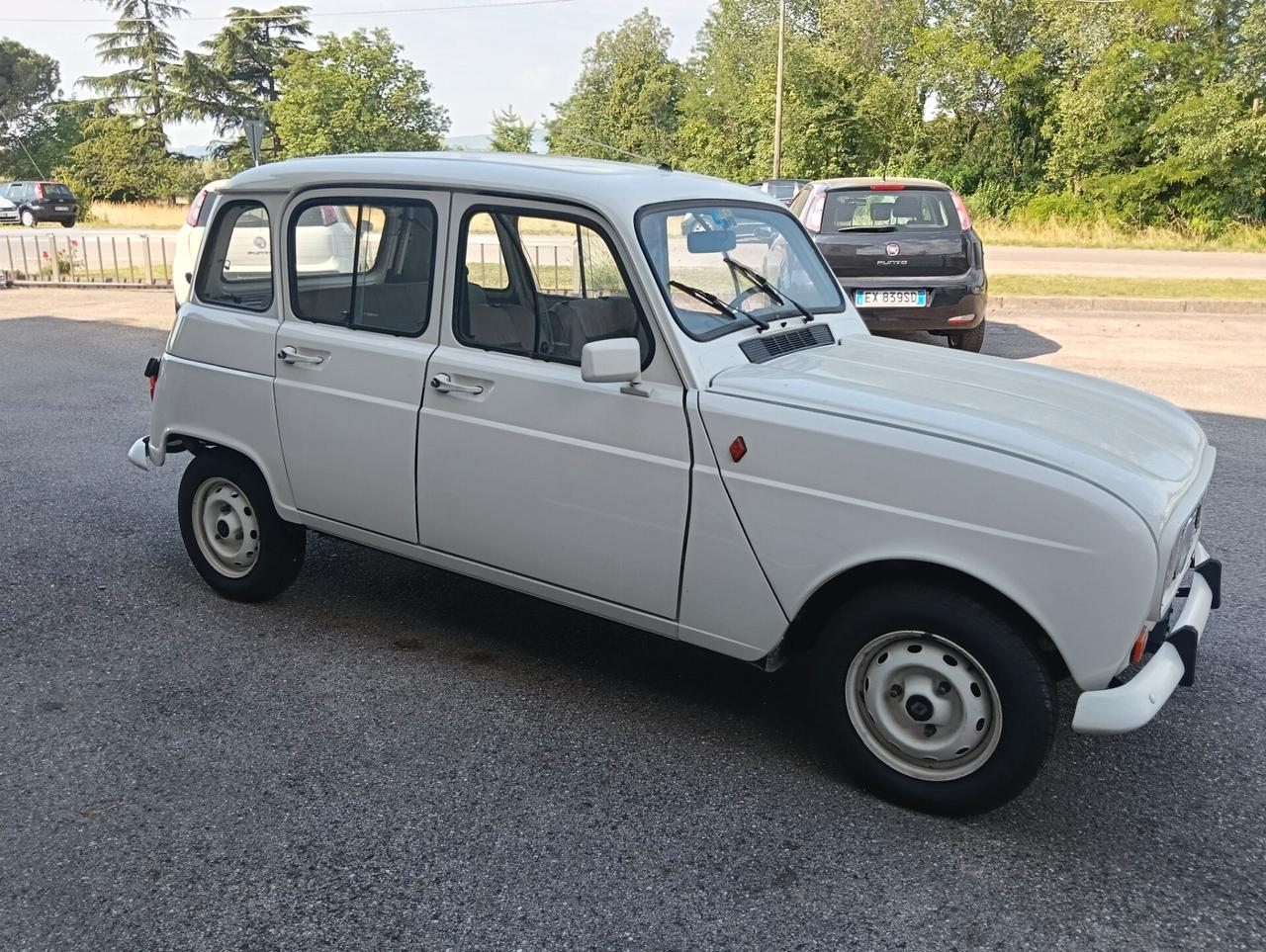 Renault R 4 950