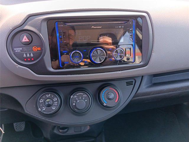 TOYOTA Yaris 3ª serie 1.0 72 CV 5 porte Cool