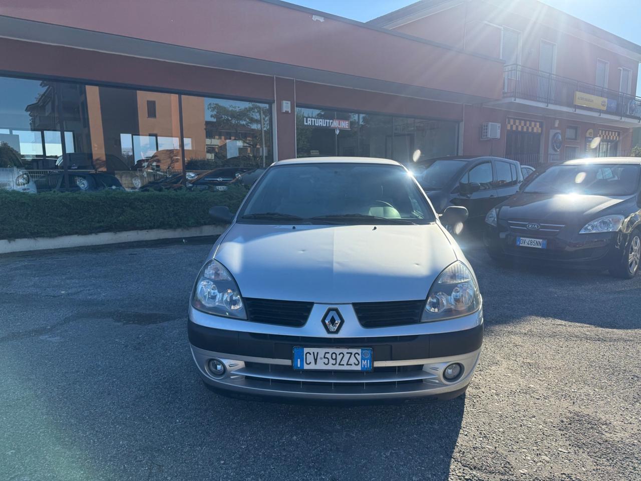 Renault Clio 1.2 16V cat 3 porte Confort Authentique