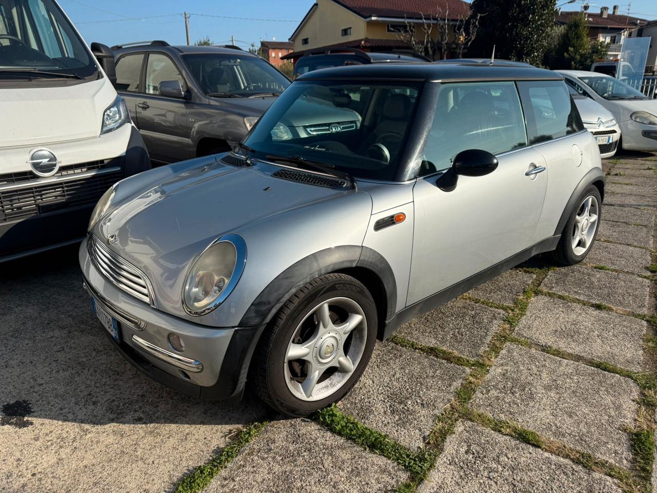 Mini 1.6 16V Cooper NEOPATENTATI