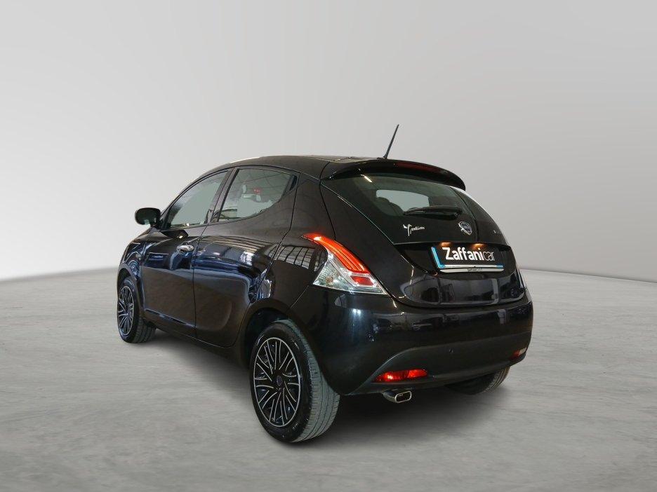 LANCIA Ypsilon 3ª serie - Ypsilon 1.0 FireFly 5 porte S&S Hybrid Gold