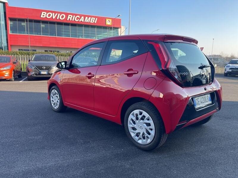 Toyota Aygo Connect 1.0 VVT-i 72 CV 5 porte x-play