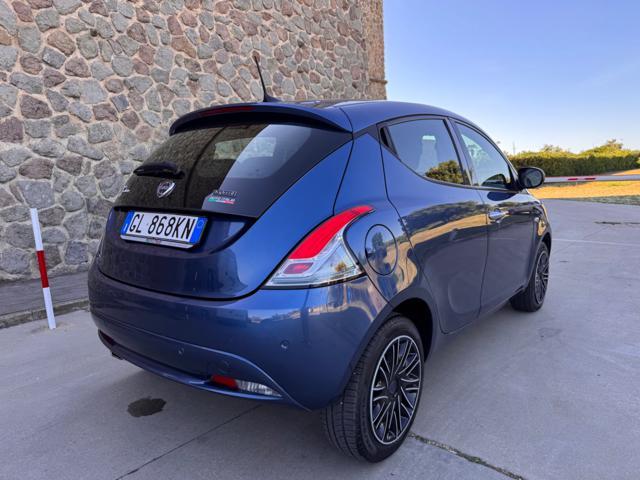 LANCIA Ypsilon 1.0 HYBRID GOLD 5 POSTI+NAVI+SENSORI
