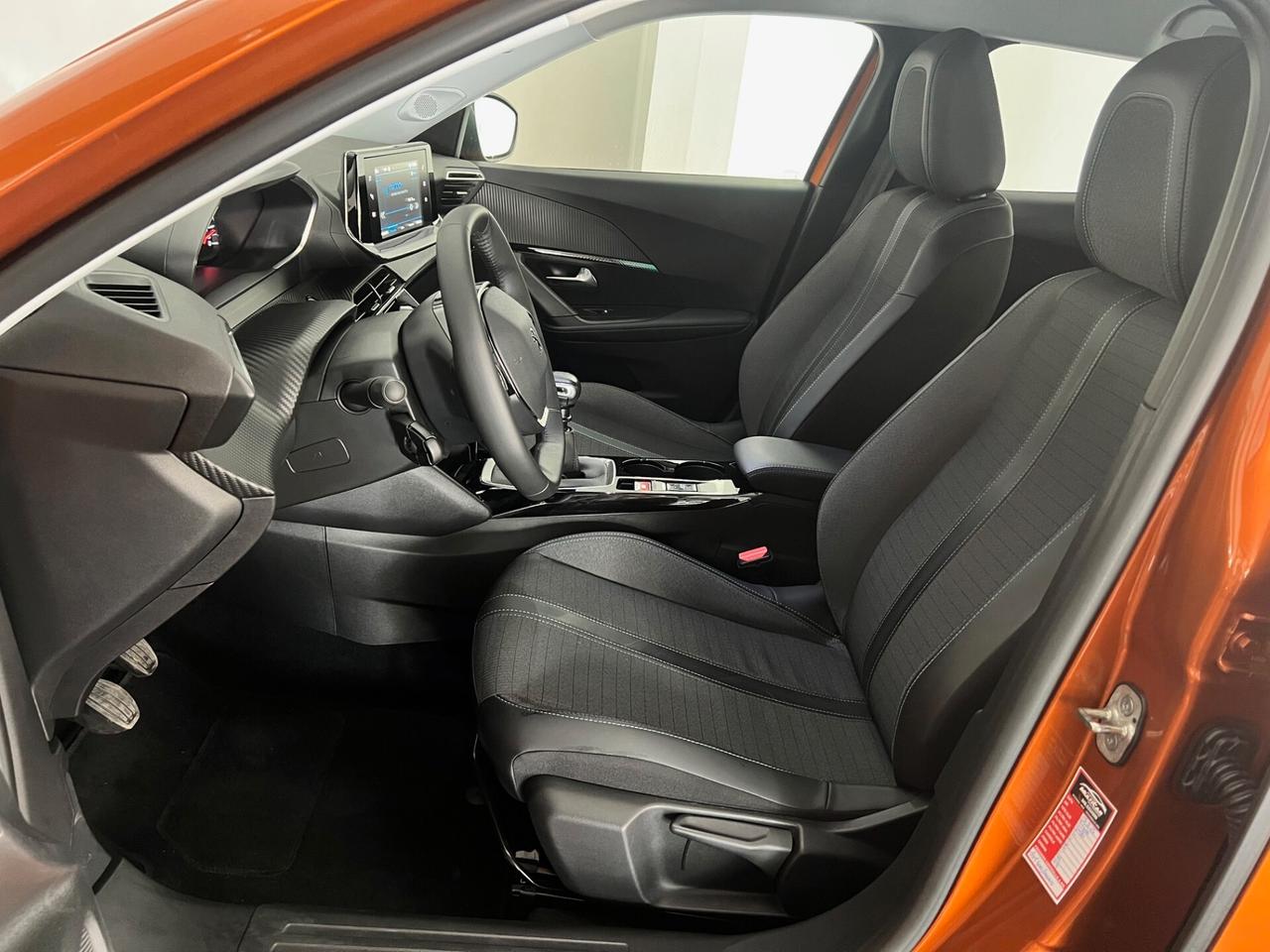 Peugeot 2008 1.5 bluehdi 110cv Allure Pack LED/PELLE/NAVI/17;