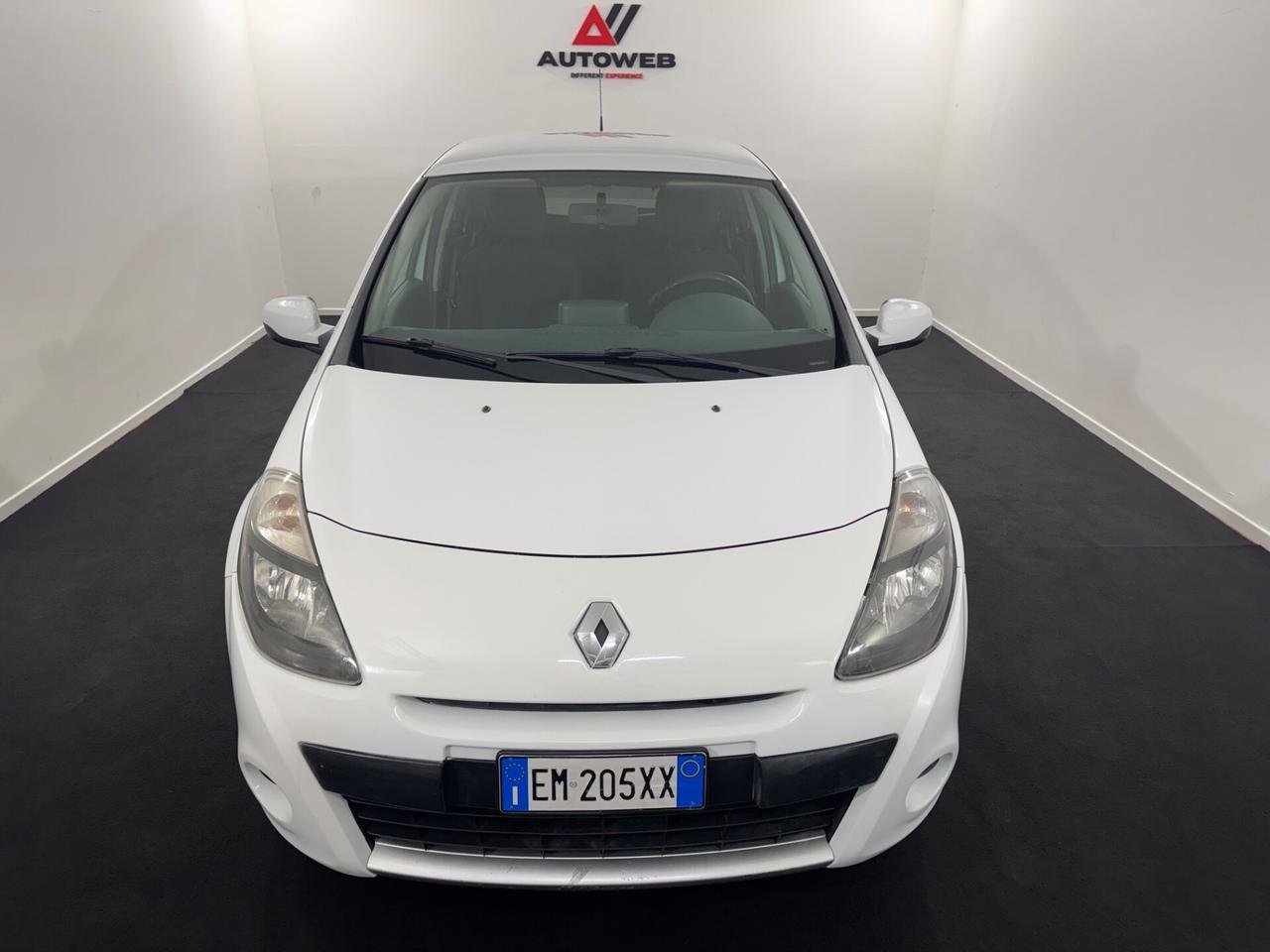Renault Clio 1.5 dCi 90CV *NEOPATENTATI-NAVIGATORE*