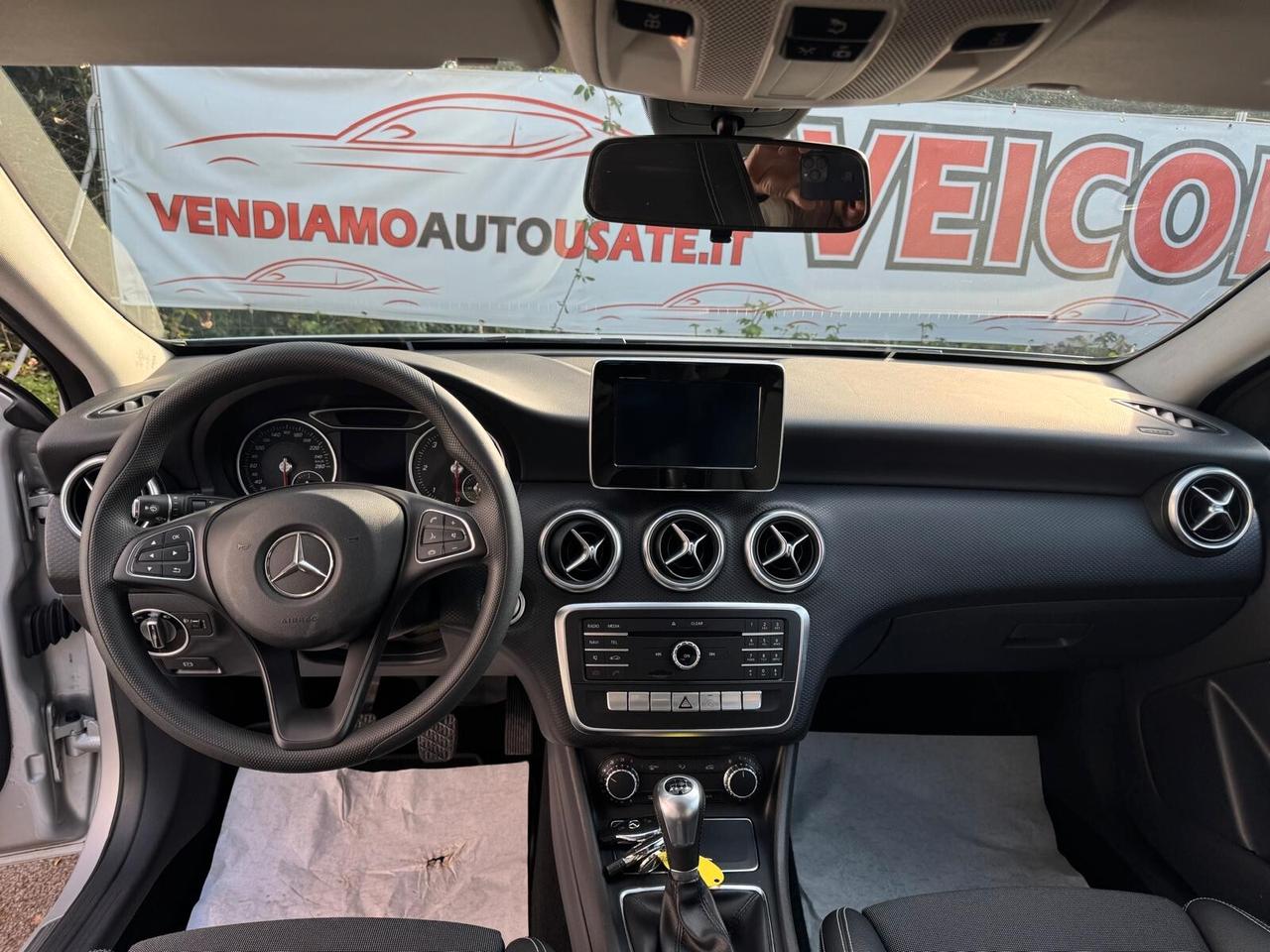 Mercedes-benz A 180 d Premium