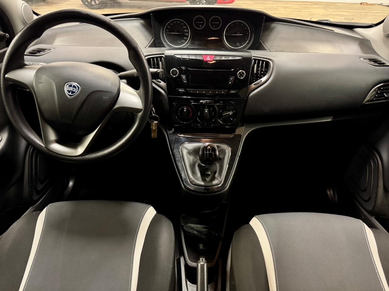 Lancia Ypsilon GPL Ecochic Gold