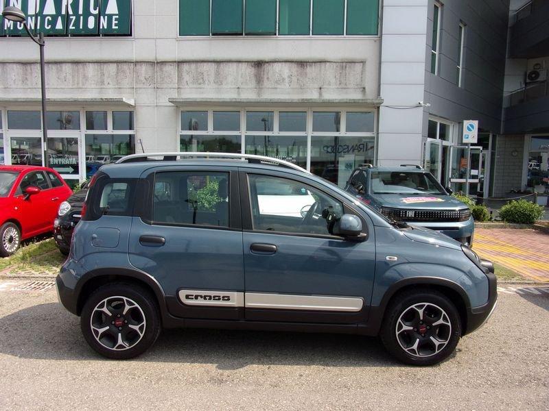 FIAT Panda 1.0 FireFly S&S Hybrid City Cross