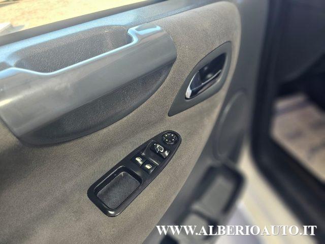 PEUGEOT Expert Tepee Mix 2.0 HDi 125CV Vetrato 9 POSTI 4X4