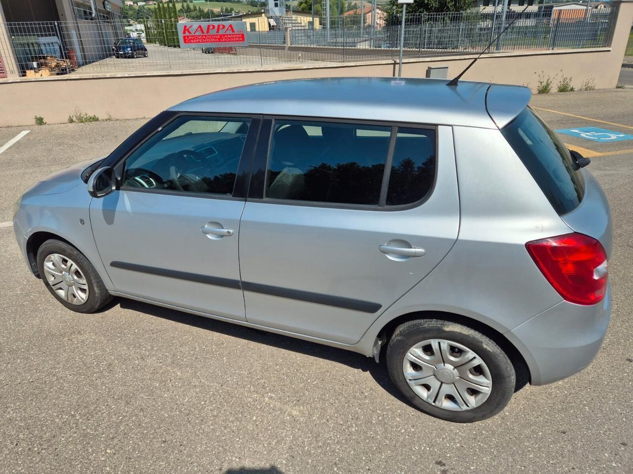 Skoda Fabia 1.2 12V 5P. neopatentati - 2008