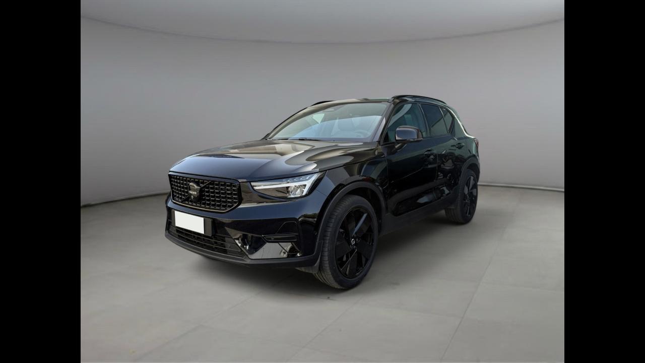 VOLVO XC40 Plus Black Edition B3 AUT