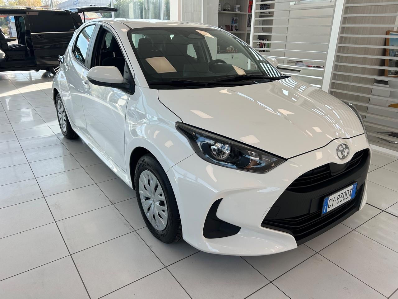 Toyota Yaris 1.5 Hybrid 5 porte Active Neopatentati