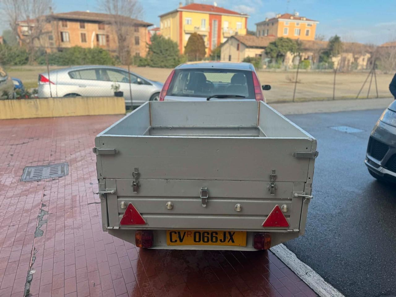 Fiat Punto 1.2 Benz/GPL 120.000 KM Carrello OMOLOGATO