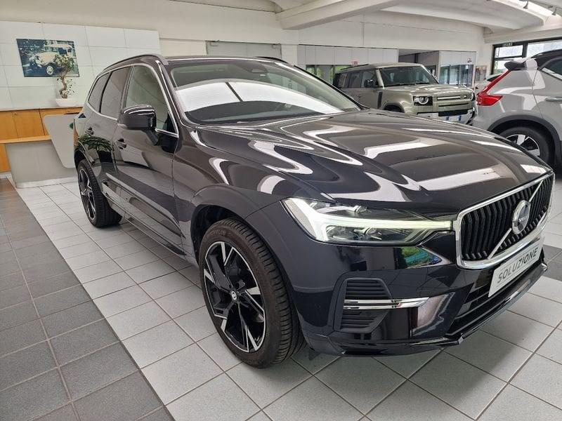 Volvo XC60 B4 (d) AWD Geartronic Momentum AUTOCARRO N1