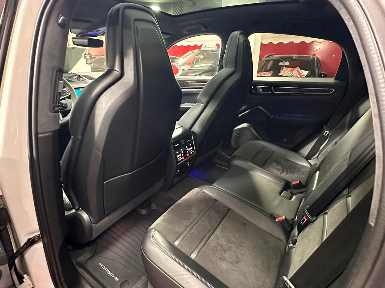 Porsche Cayenne Coupé 4.0 GTS 460cv - 2021
