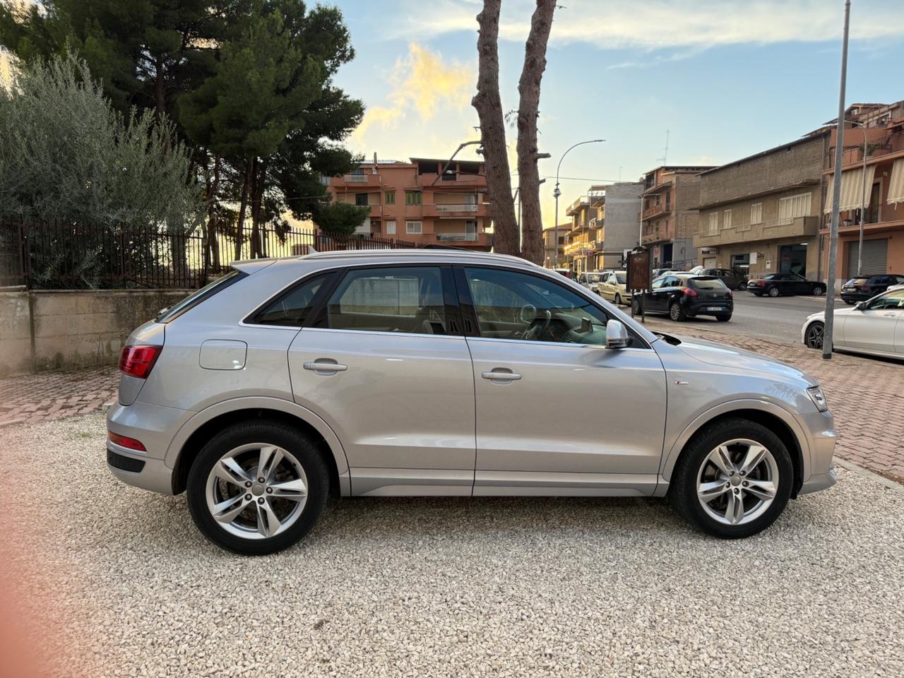 Audi Q3 2.0 TDI 150 CV quattro Sport