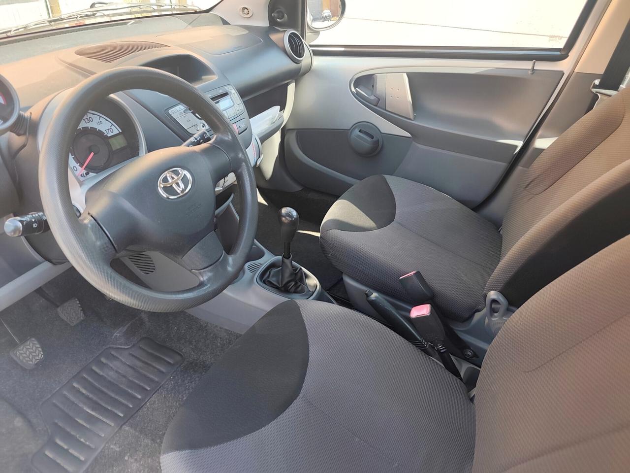 Toyota Aygo 1.0 benzina 5 porte 110 Milà km