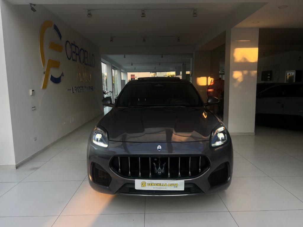 Maserati Grecale MHEV 300 CV AWD GT tetto panoramico da€549,00