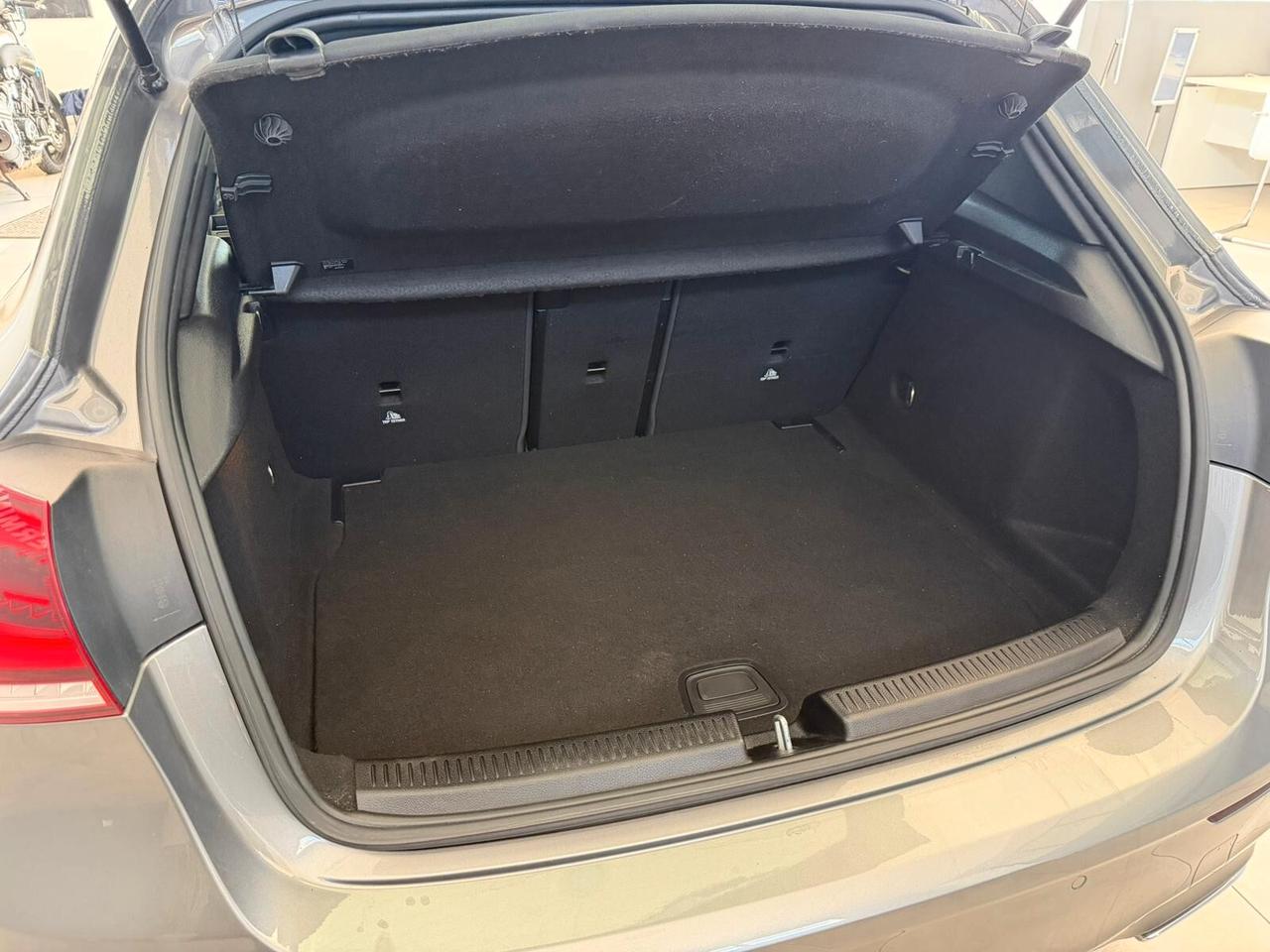 Mercedes-benz A 200 d Premium
