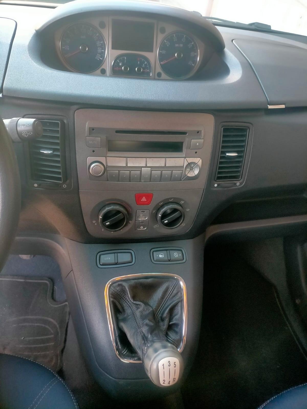 Lancia MUSA 1.3 Mjt 95 CV Platinum