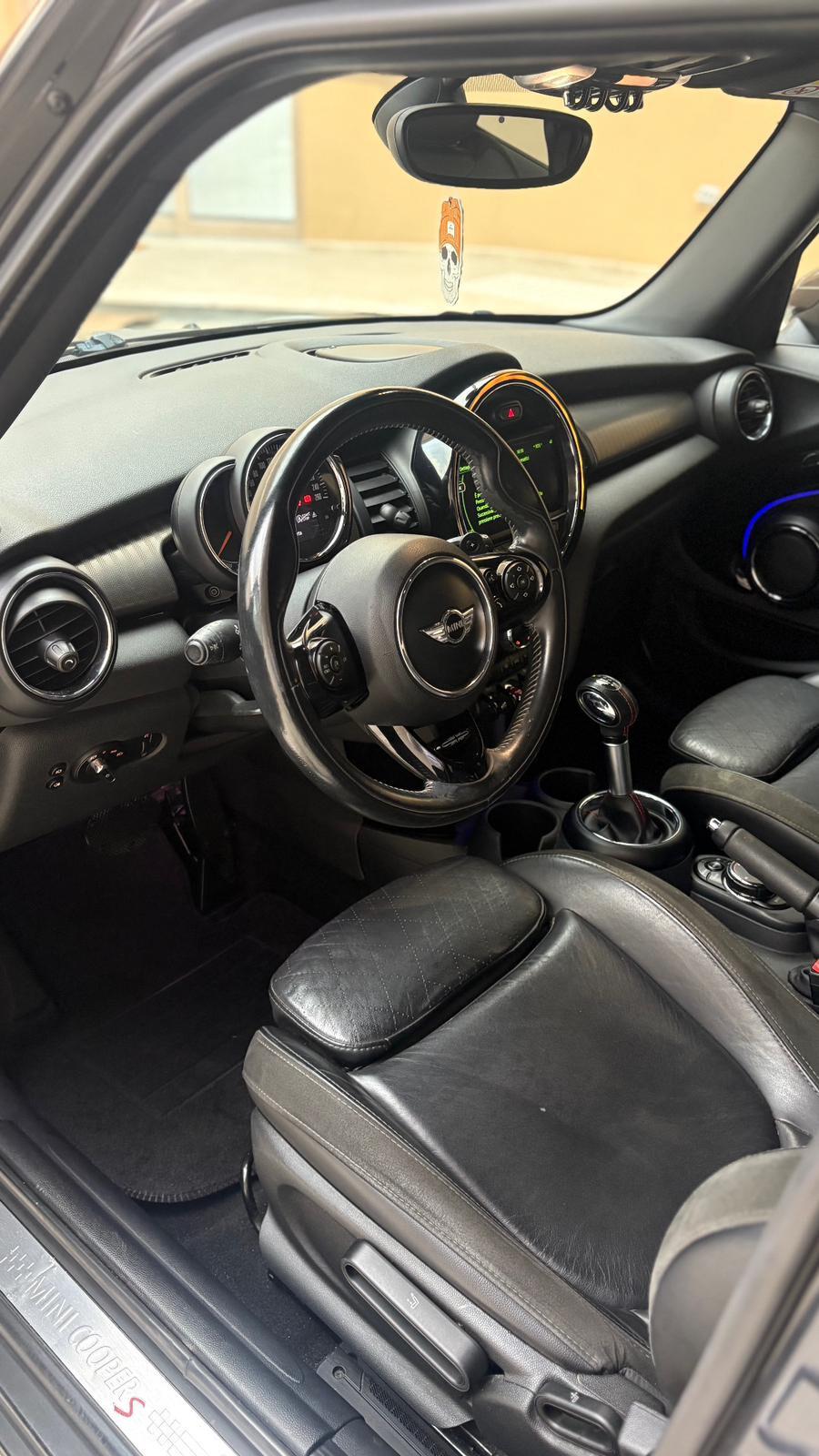 Mini 2.0 Cooper SD aut. Hype 5 porte