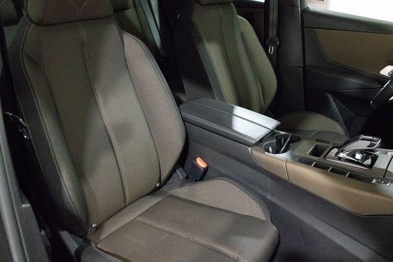 DS DS 7 CrossBack BlueHDi 130cv aut. Business