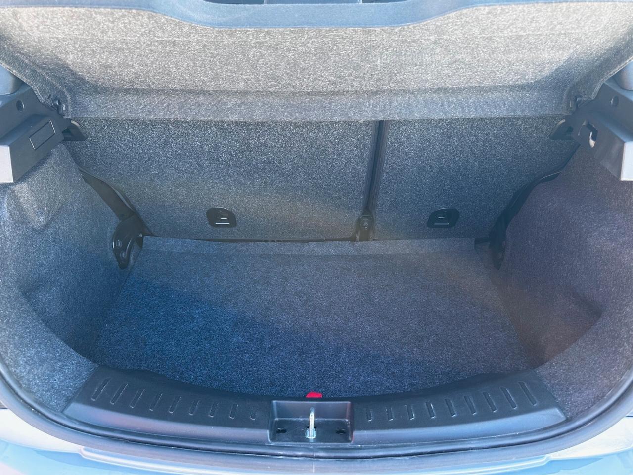 Lancia Ypsilon 1.0 FireFly 5 porte S&S Hybrid Oro