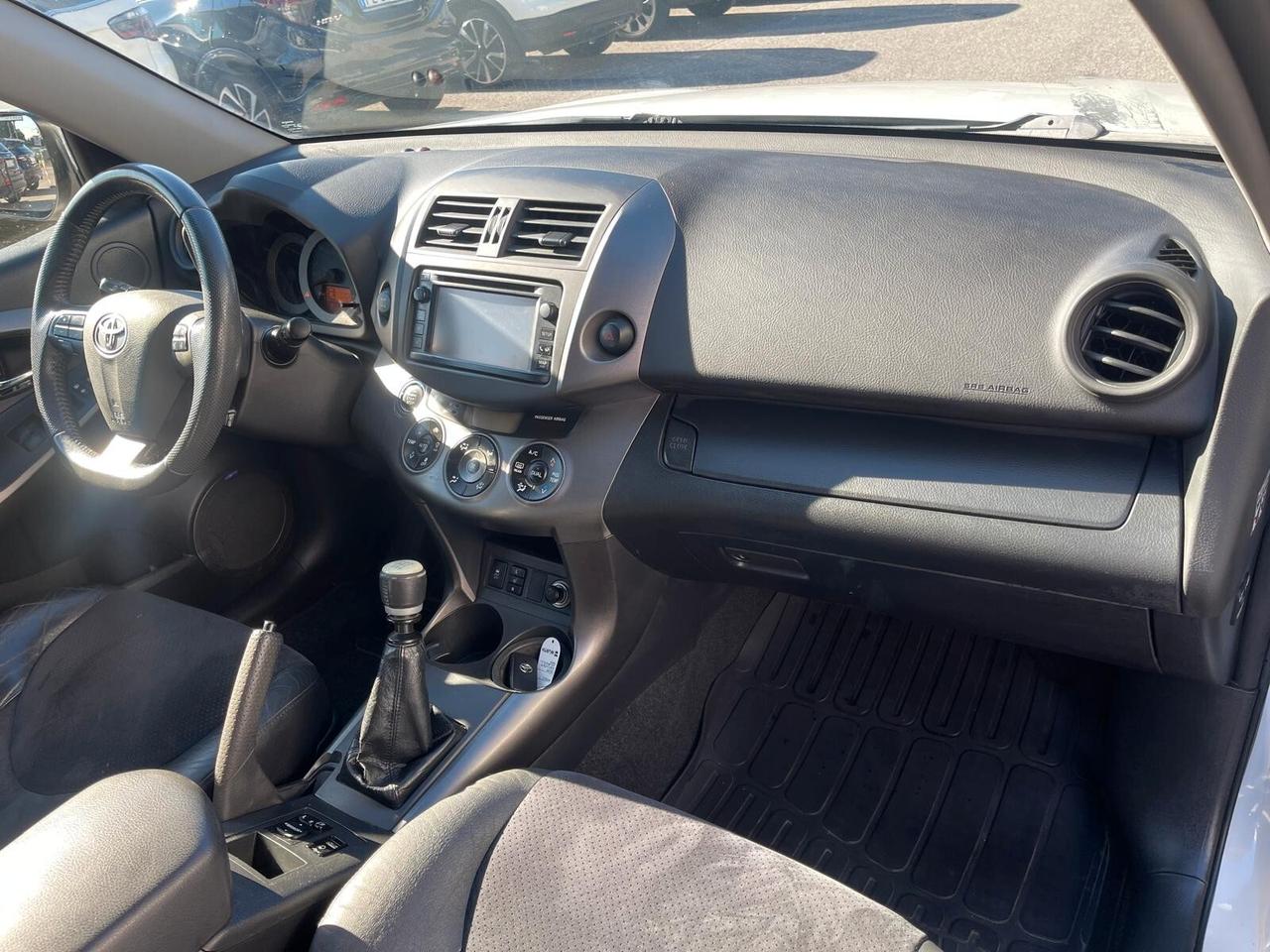Toyota RAV 4 RAV4 2.2 D-4D 150 CV Lounge