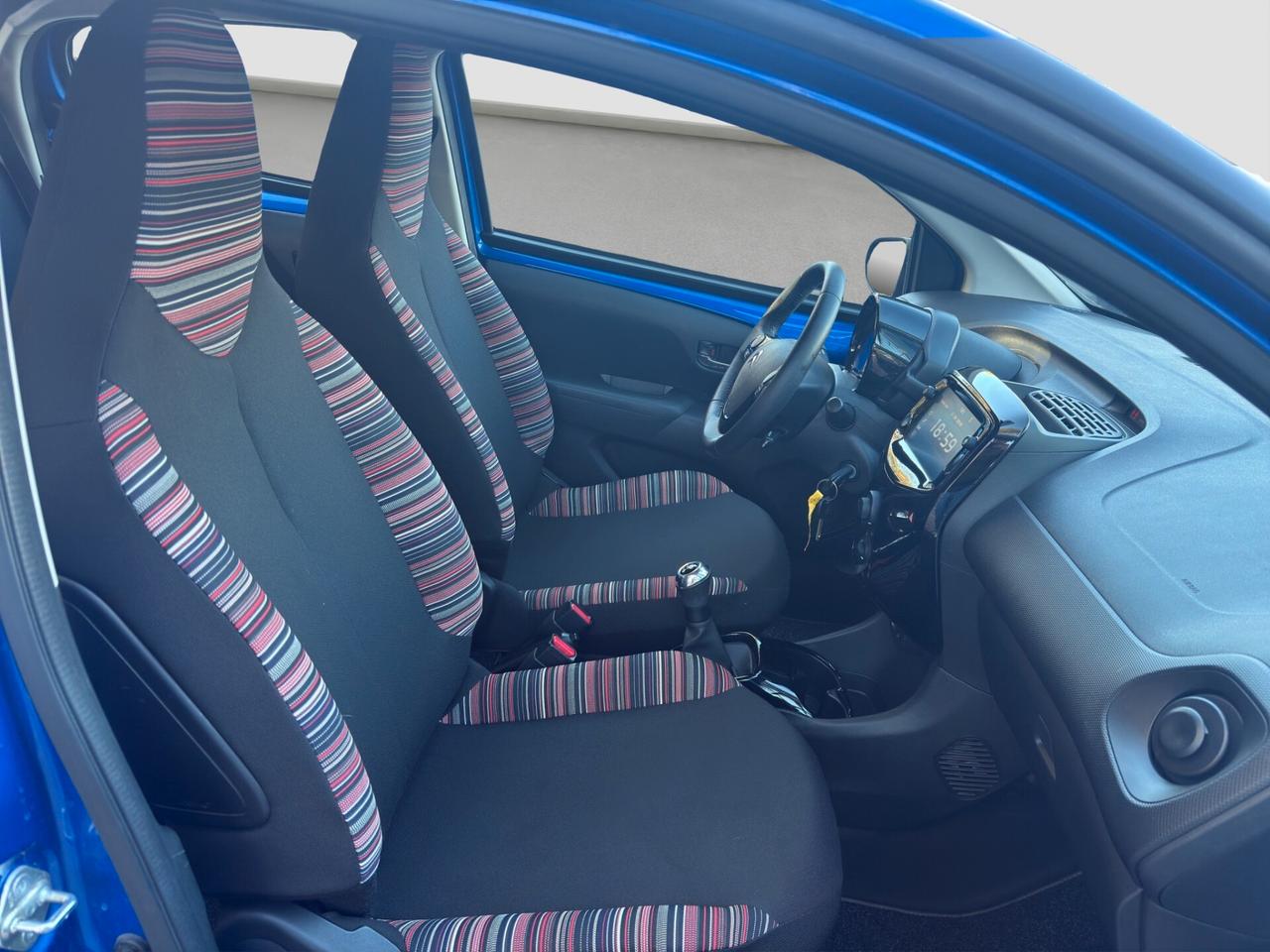 Citroen C1 VTi 72 S&S 5 porte Shine