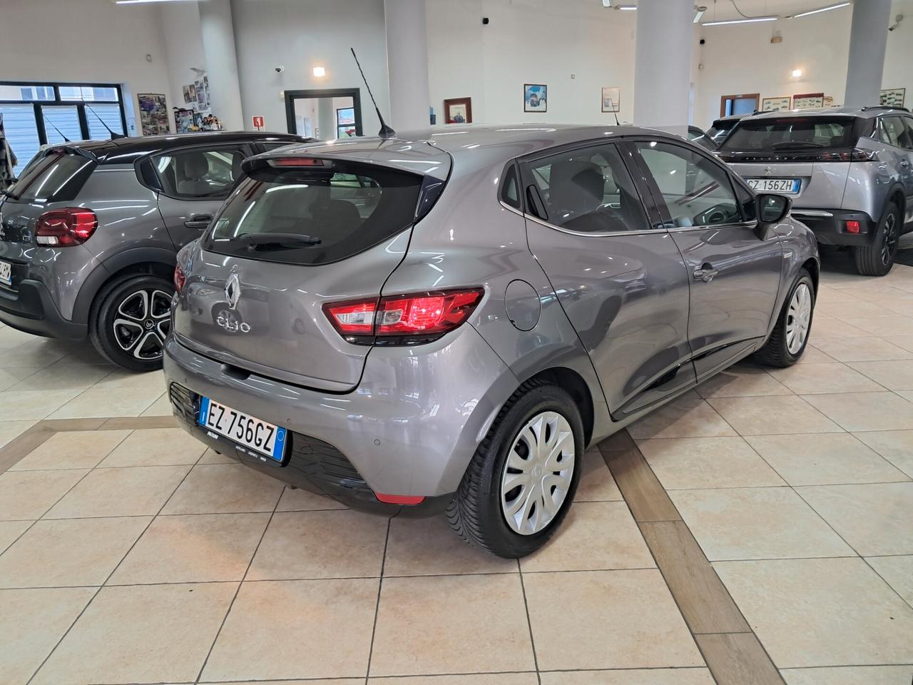 Renault Clio 1.2 75CV 5 porte Costume National