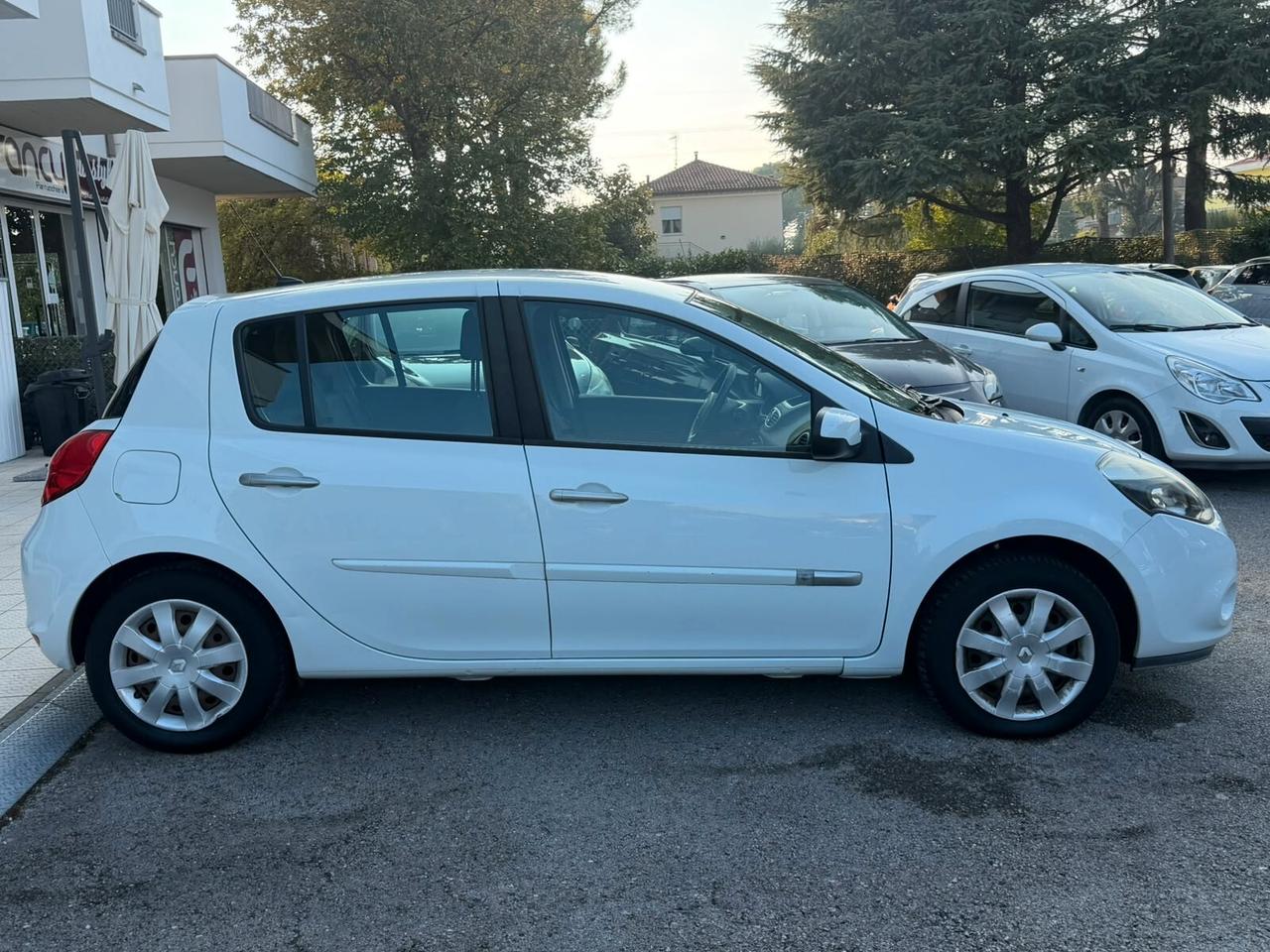 Renault Clio 1.2 16V 5 porte GPL Dynamique