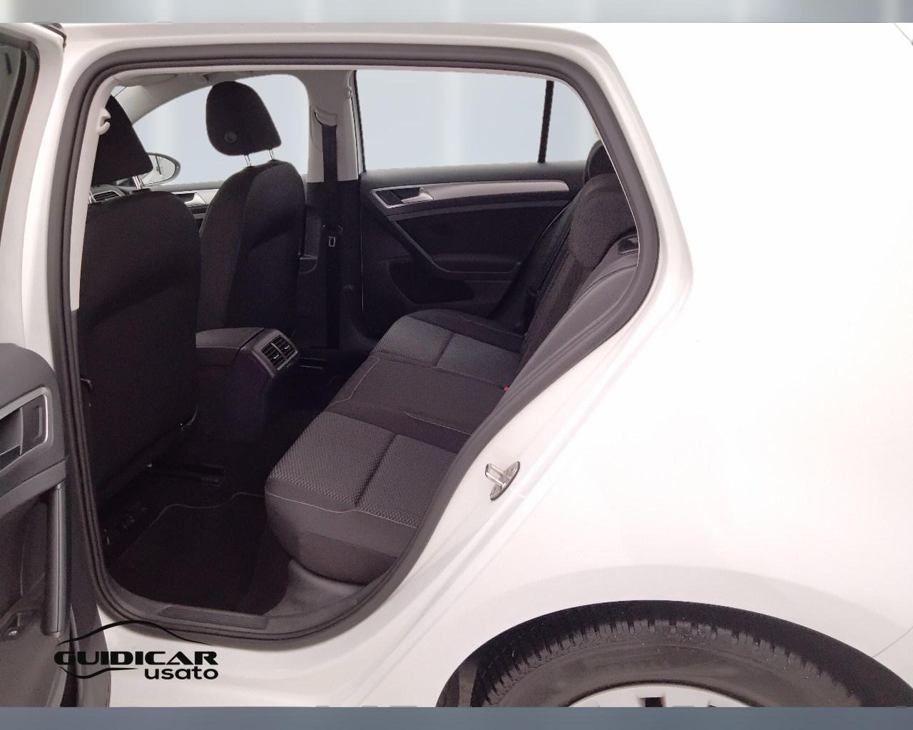 VOLKSWAGEN Golf VII 2017 5p - Golf 5p 1.0 tsi Trendline 85cv