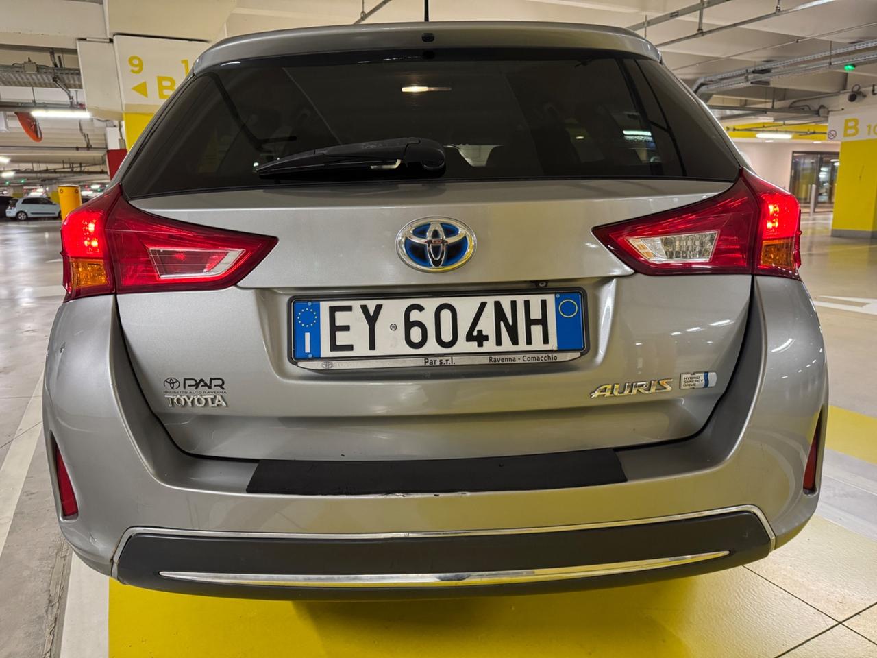 Toyota Auris Touring 1.8 Hybrid