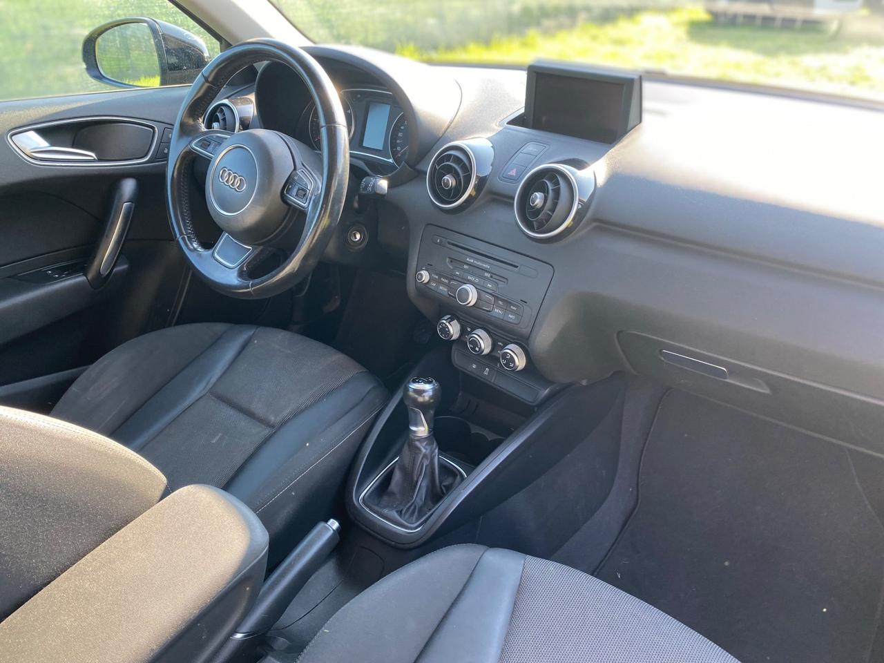 Audi A1 1.6 TDI 105 CV Ambition 3 porte